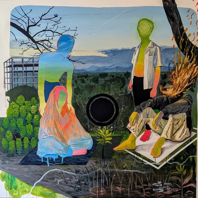 Plusieurs personnages rassemblés autour d'un feu et d'un disque noir, arbre nu et paysage au fond.
